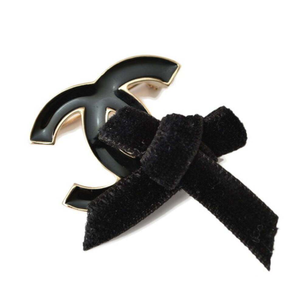 CHANEL Authentic Gold Brooch